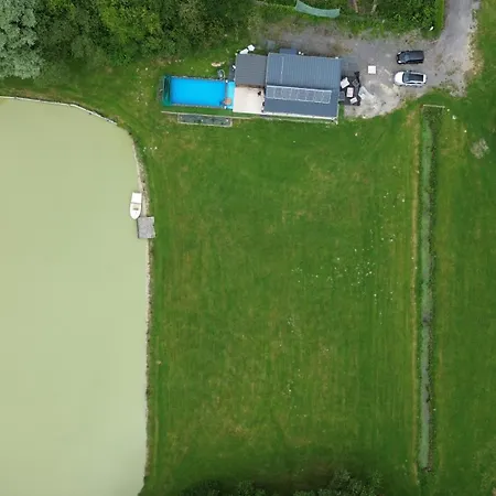 Aux Etangs Camping *
